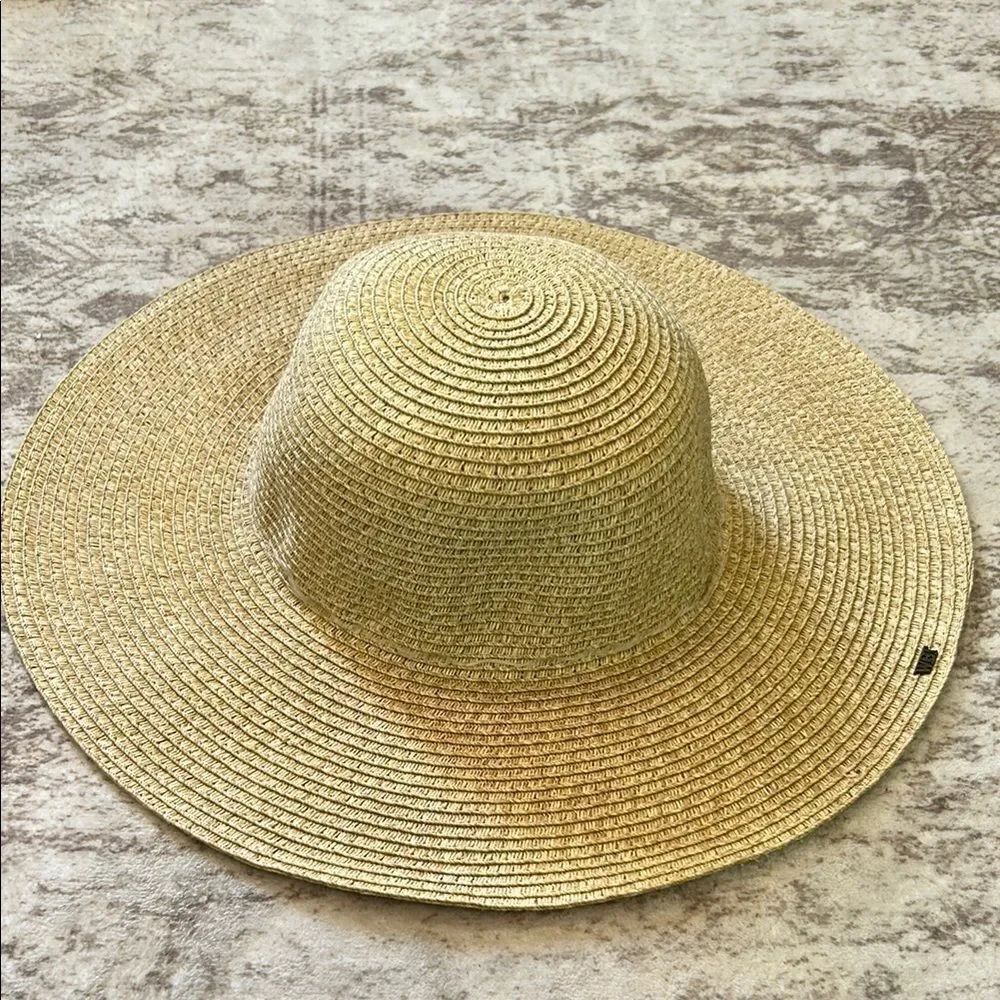 Sofish Elegant Tan Wide-Brimmed Hat